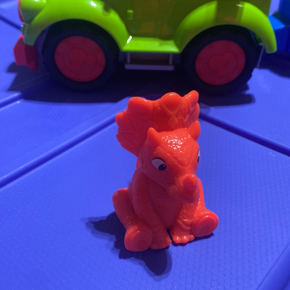 Disney Dino Rover - Picture 6 of 6